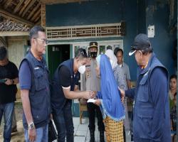 KETUM KADIN BANTEN BERIKAN SANTUNA