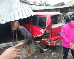 KECELAKAAN DI BOJONGSARI, AVANZA T