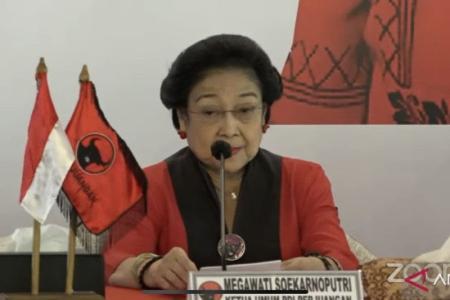 PDI TETAPKAN GANJAR PRANOWO JADI C