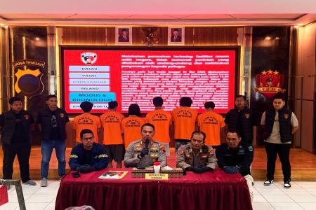 POLISI TETAPKAN 6 ORANG KELOMPOK A