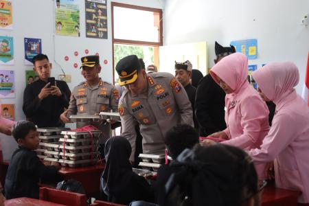 Polresta Banyuwangi Launching SPPG Sal