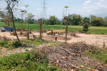 Diduga tambang Ilegal galian C yang ada di wilayah Kasreman Kediri mer