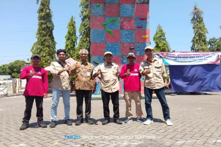 Panjat Tebing Kendal Ajak DLH 